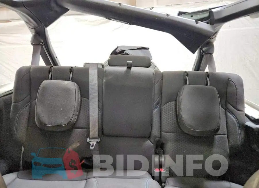 1C4RJXR61RW291638 Photo# 10
