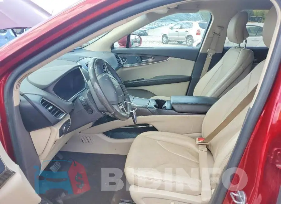 2LMPJ6L96KBL45639 Photo# 7