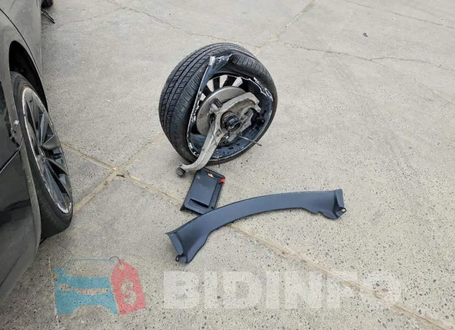 5YJ3E1EB6NF130128 Photo# 12