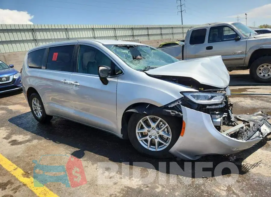 2C4RC1BG1TR250369 Photo# 4