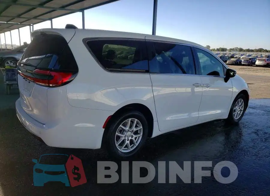 2C4RC1BG6TR172171 Photo# 3
