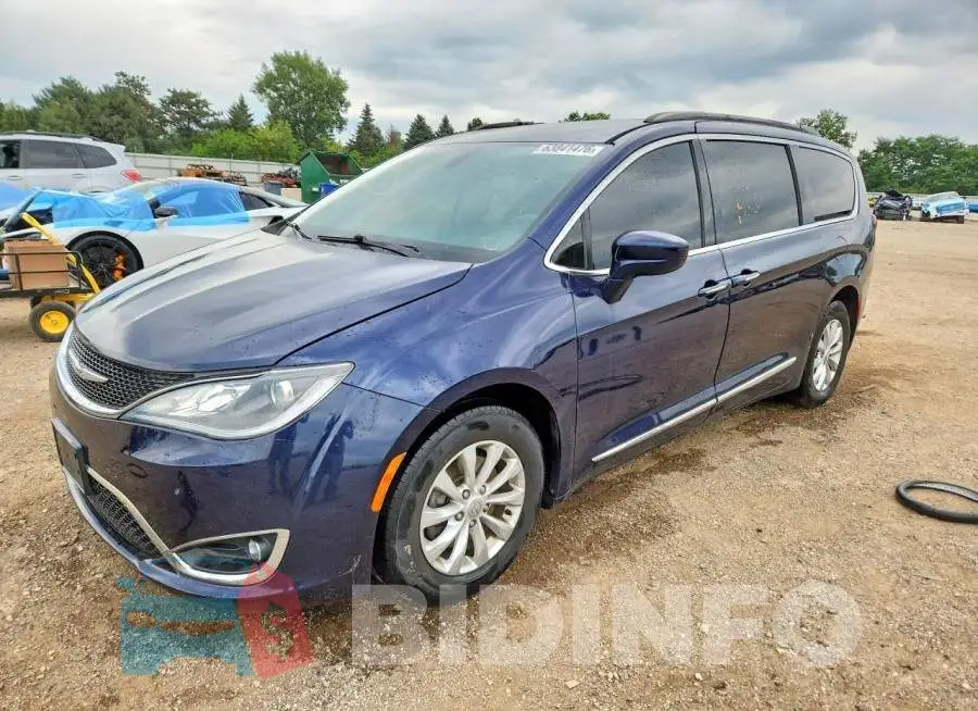 2C4RC1BGXHR831828 Photo# 1