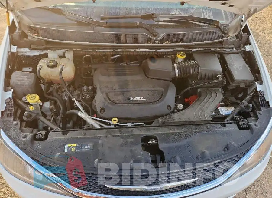 2C4RC1BGXJR136447 Photo# 12
