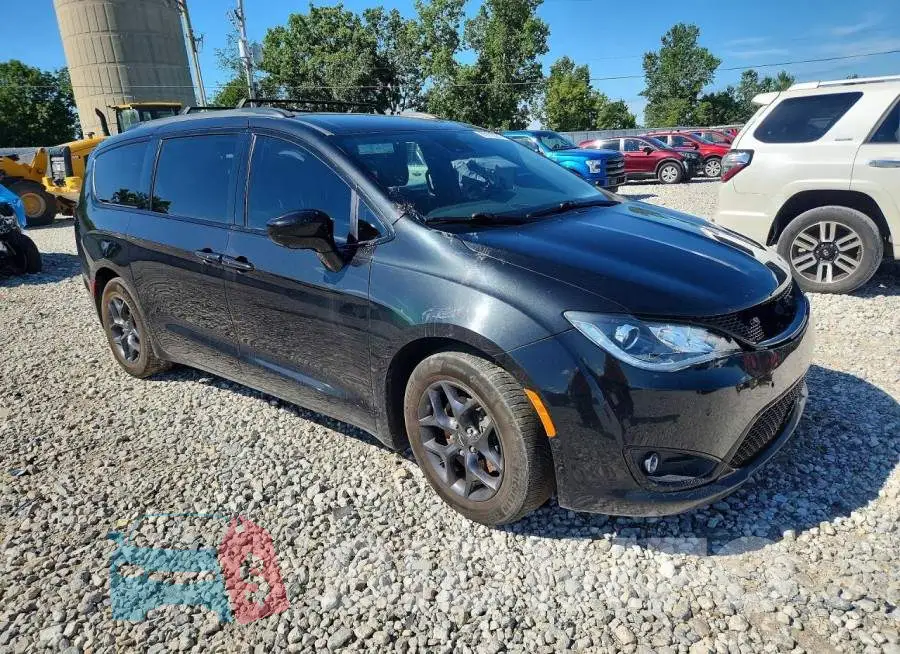 2C4RC1EG5JR321579 Photo# 4