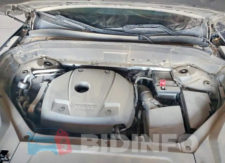 YV4102PK3K1423642 Photo# 12