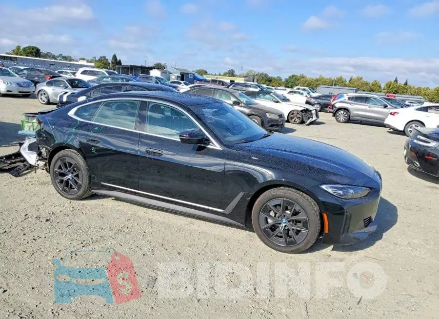 WBY43AW08PFP83192 Photo# 4