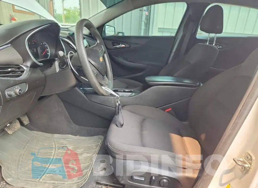 1G1ZD5ST1KF174376 Photo# 7