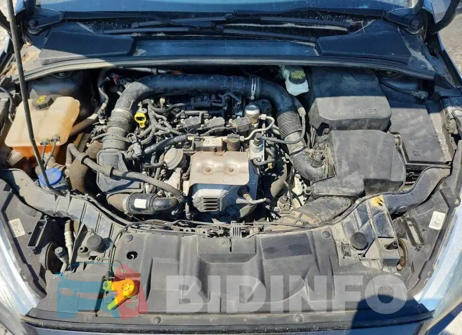 1FADP3FE4JL230020 Photo# 11