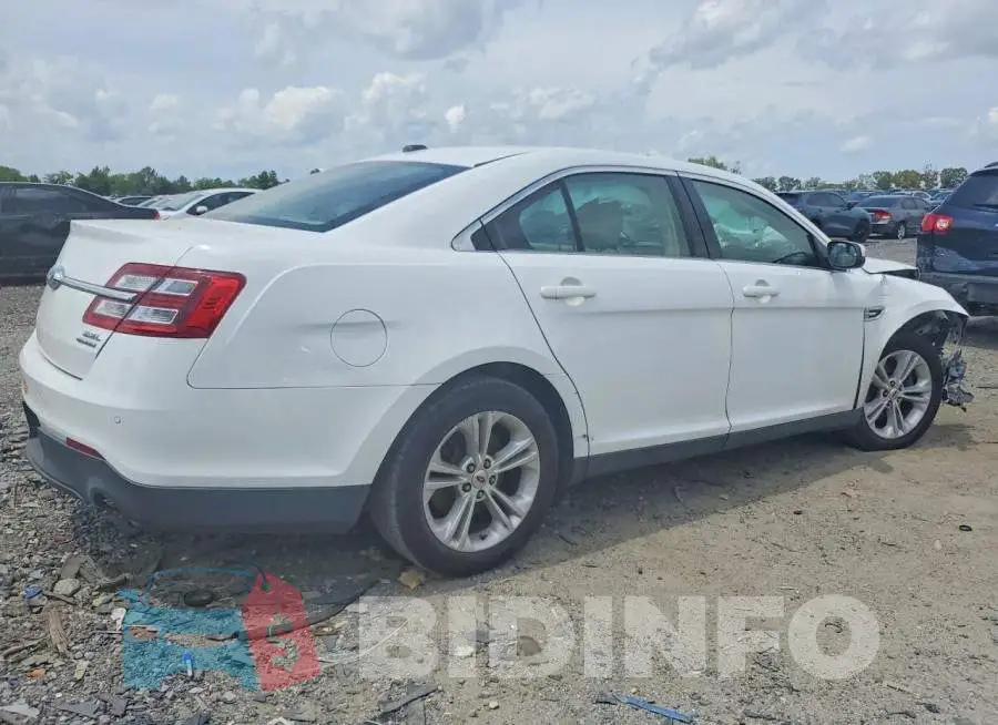 1FAHP2E89JG102372 Photo# 3