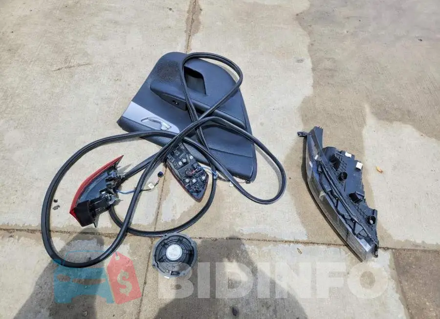 3KPF24AD5PE671548 Photo# 12