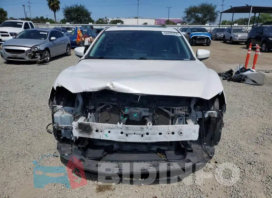 JM1GL1W5XH1132199 Photo# 5
