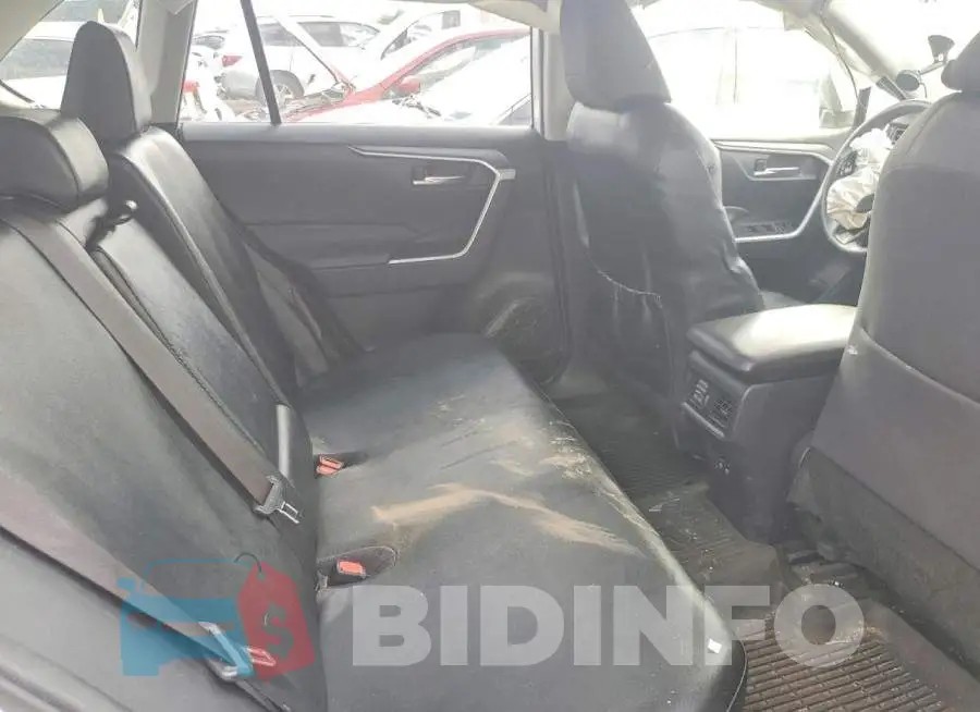 JTMW1RFV5KD009111 Photo# 10