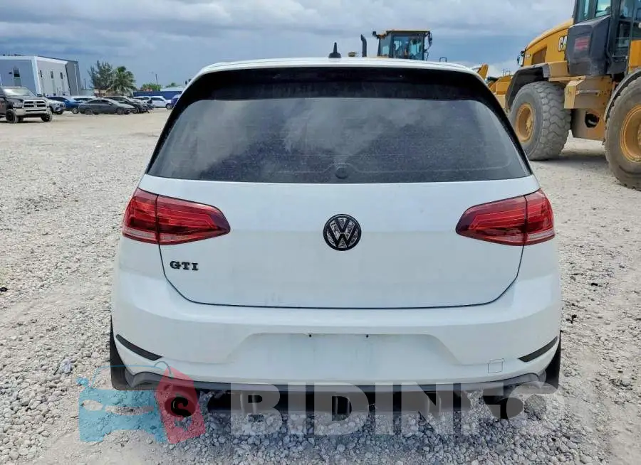 3VW547AU4JM277637 Photo# 6