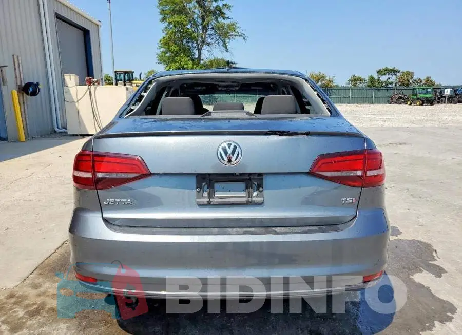 3VWDB7AJ4HM323761 Photo# 6