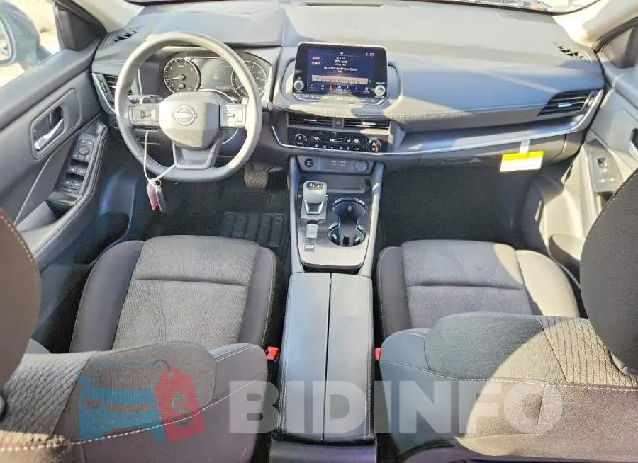5N1BT3BA0SC872800 Photo# 8