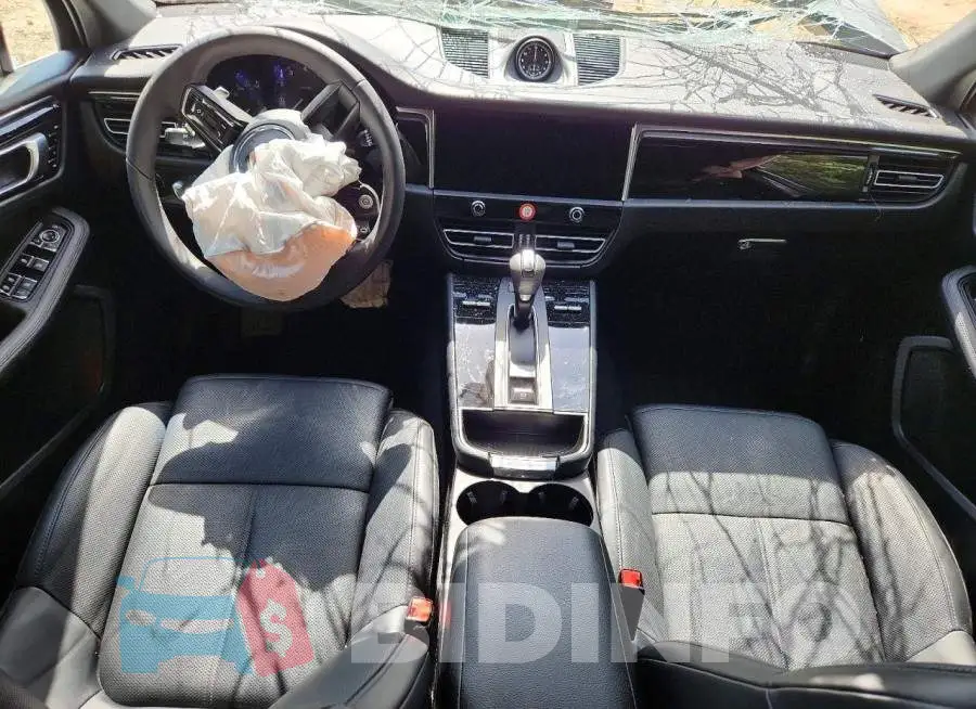 WP1AA2A56SLB12423 Photo# 8