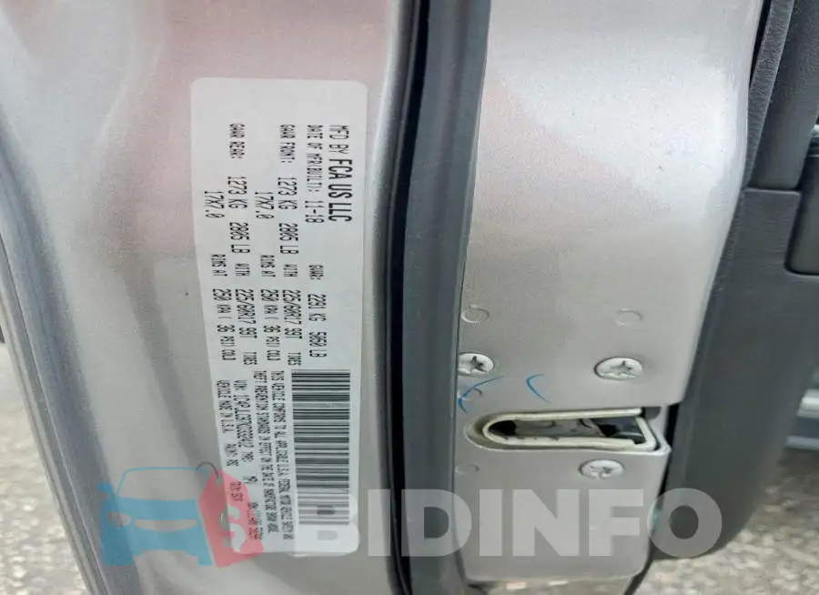 1C4PJLCB7KD332412 Photo# 13