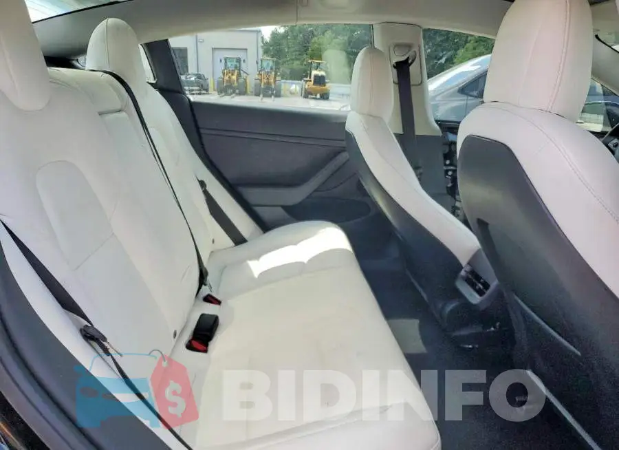 5YJ3E1EB4NF108824 Photo# 10