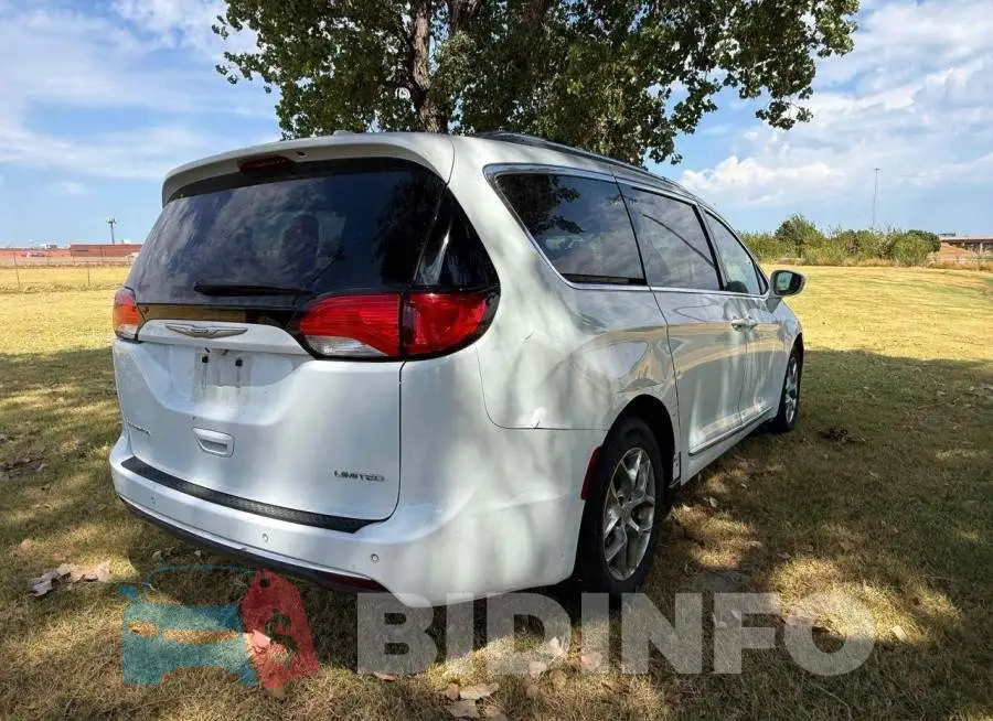 2C4RC1GG4JR276048 Photo# 4