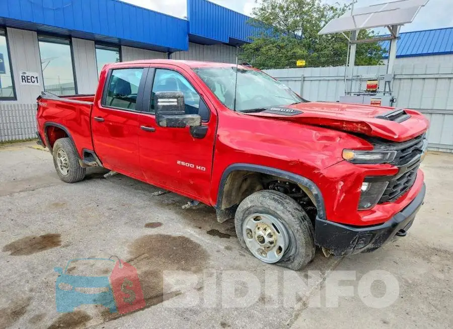 2GC4YLE74R1240011 Photo# 4