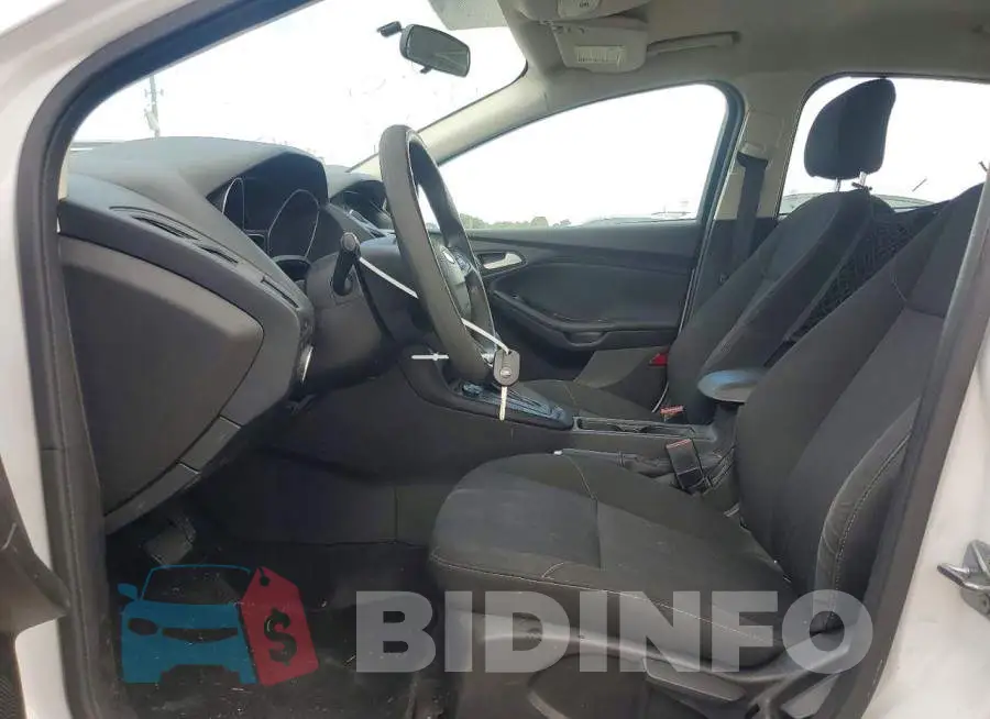 1FADP3K22HL307585 Photo# 7