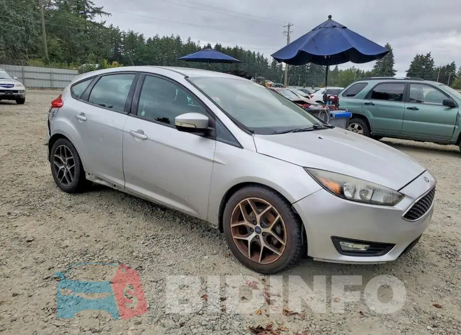 1FADP3M22HL226132 Photo# 4