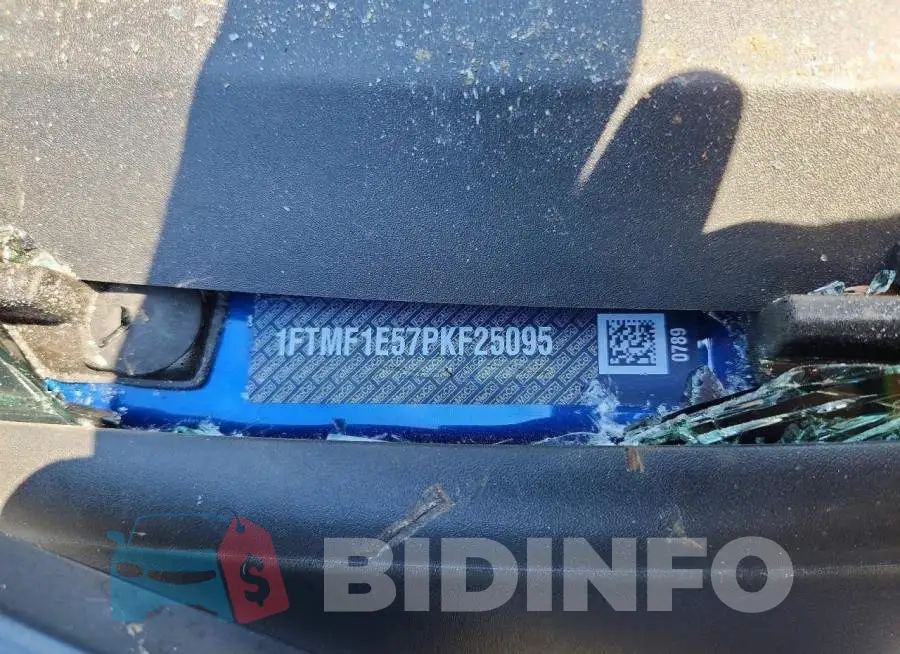 1FTMF1E57PKF25095 Photo# 12