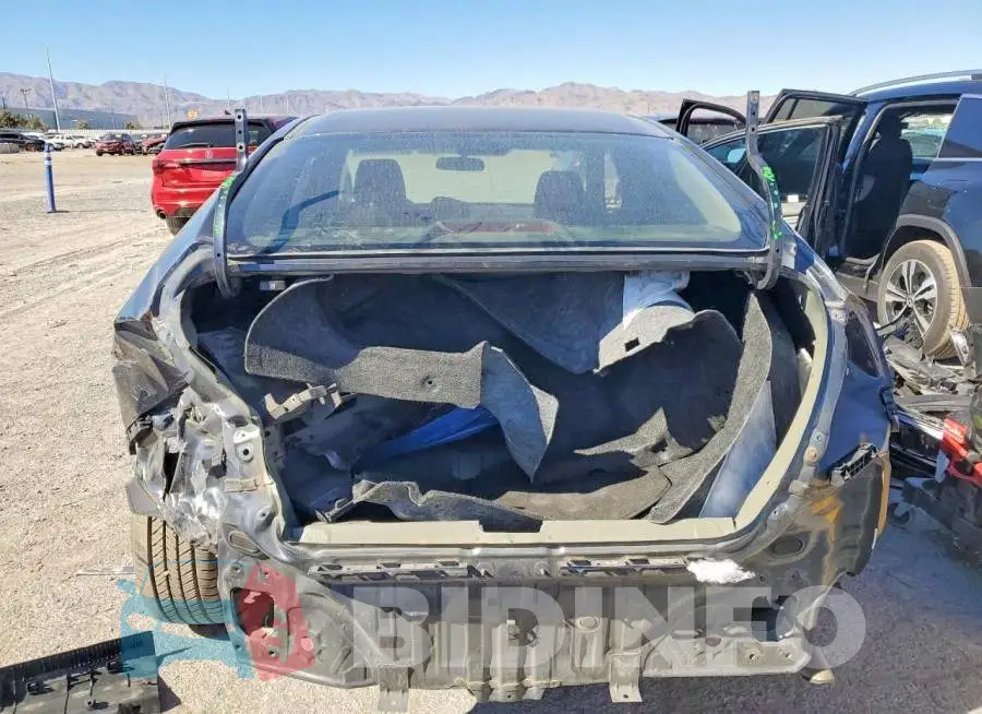 19XFC2F63KE040687 Photo# 6