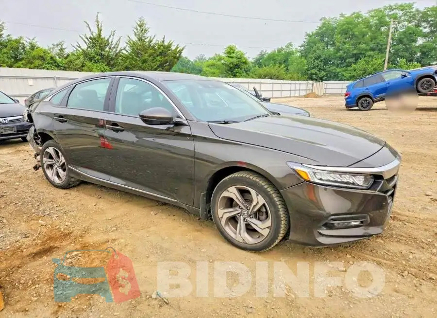 1HGCV1F65JA041558 Photo# 4