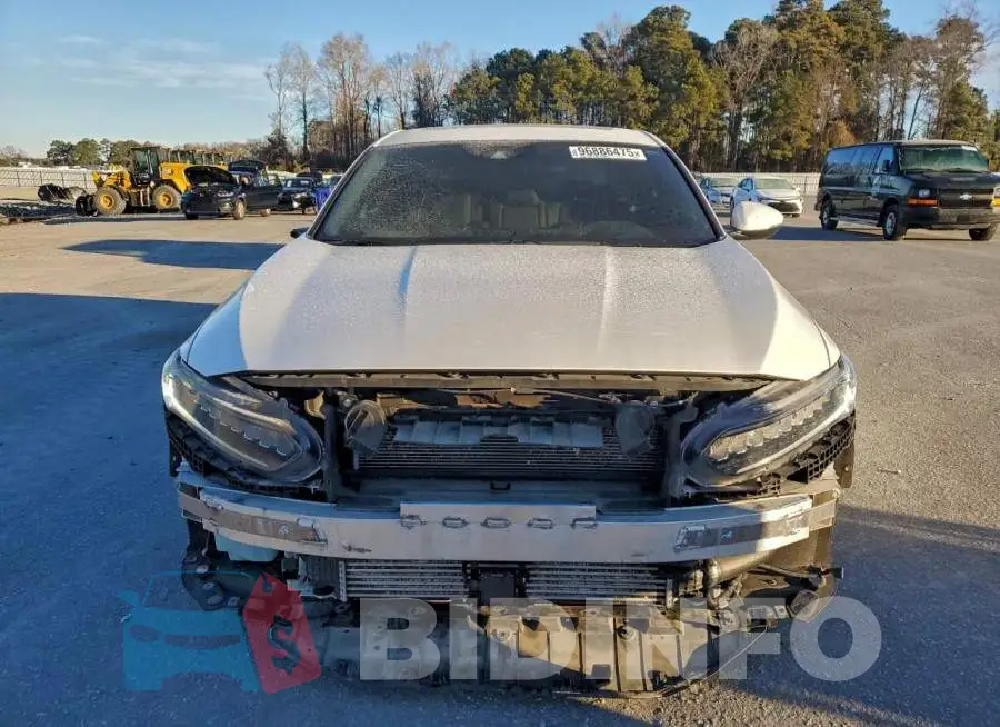 1HGCV2F90MA003773 Photo# 5