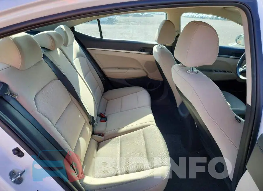 5NPD74LF0JH279152 Photo# 10