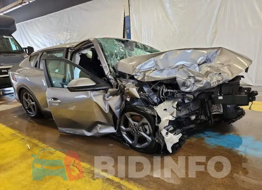 3KPFT4DE5SE046383 Photo# 4