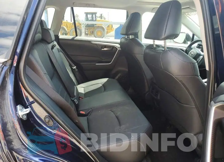 2T3A1RFV2SW604964 Photo# 11