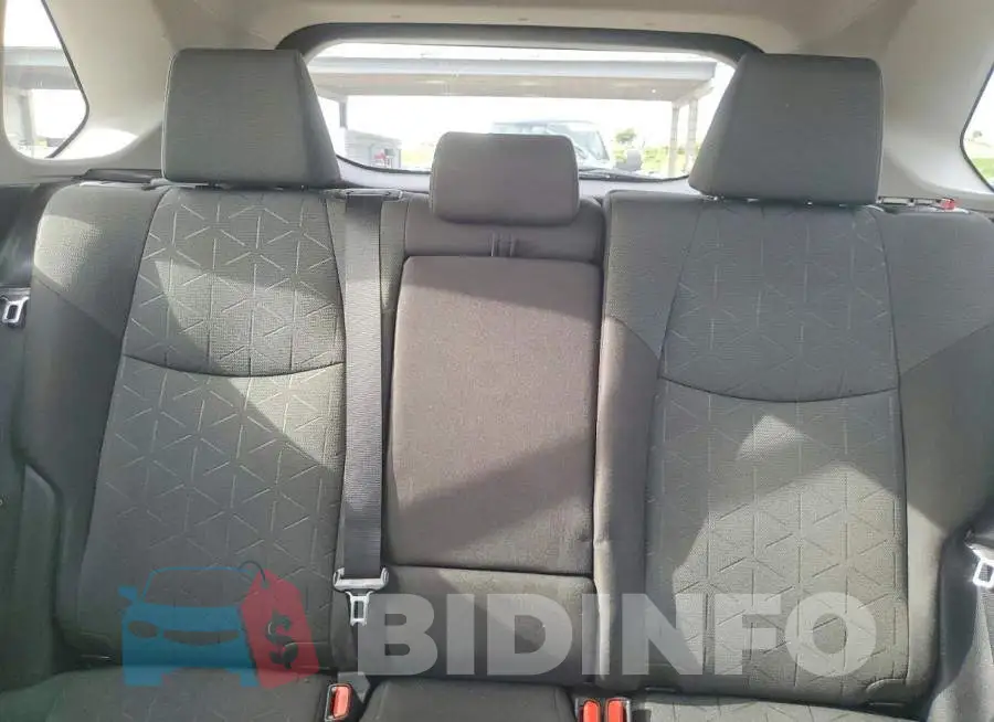 2T3W1RFV4NW201417 Photo# 10