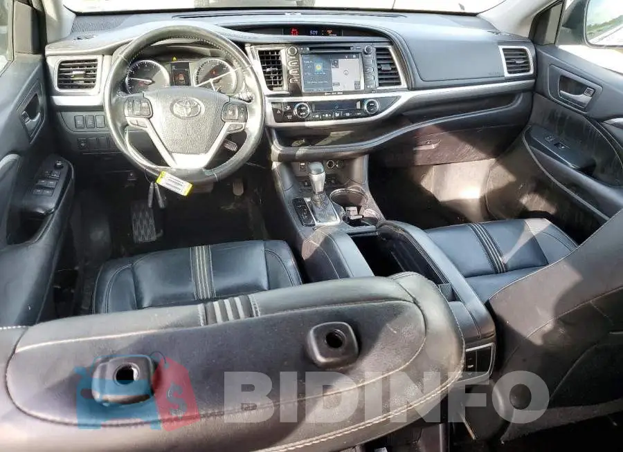 5TDJZRFHXHS470783 Photo# 8