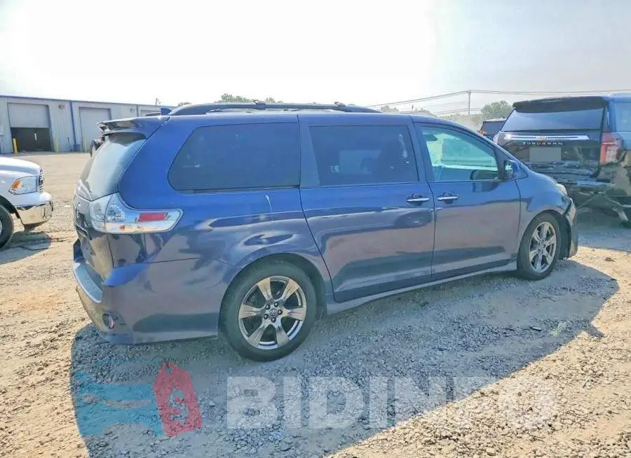 5TDXZ3DC8JS912853 Photo# 3