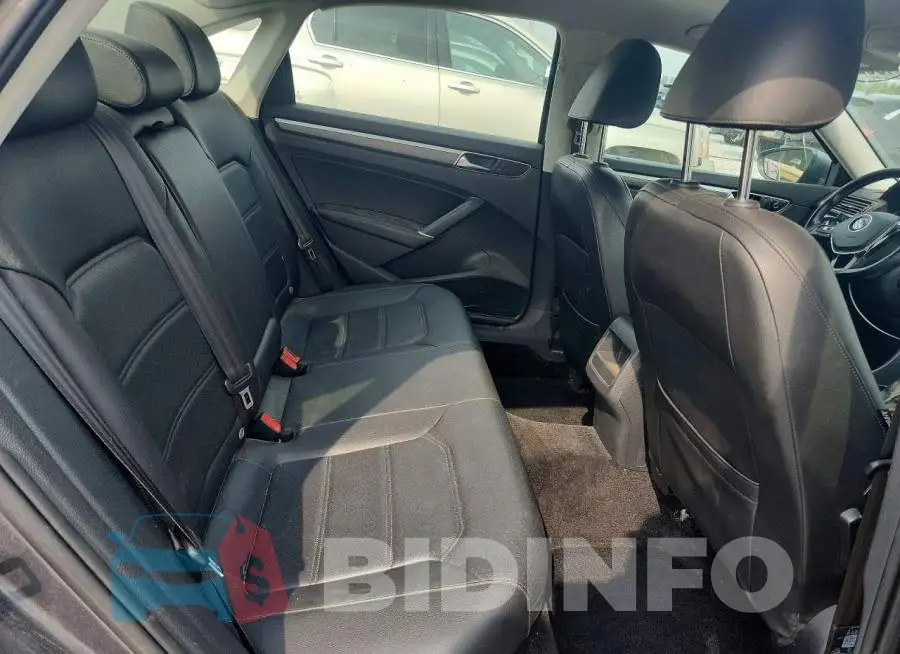1VWDT7A3XHC076083 Photo# 10