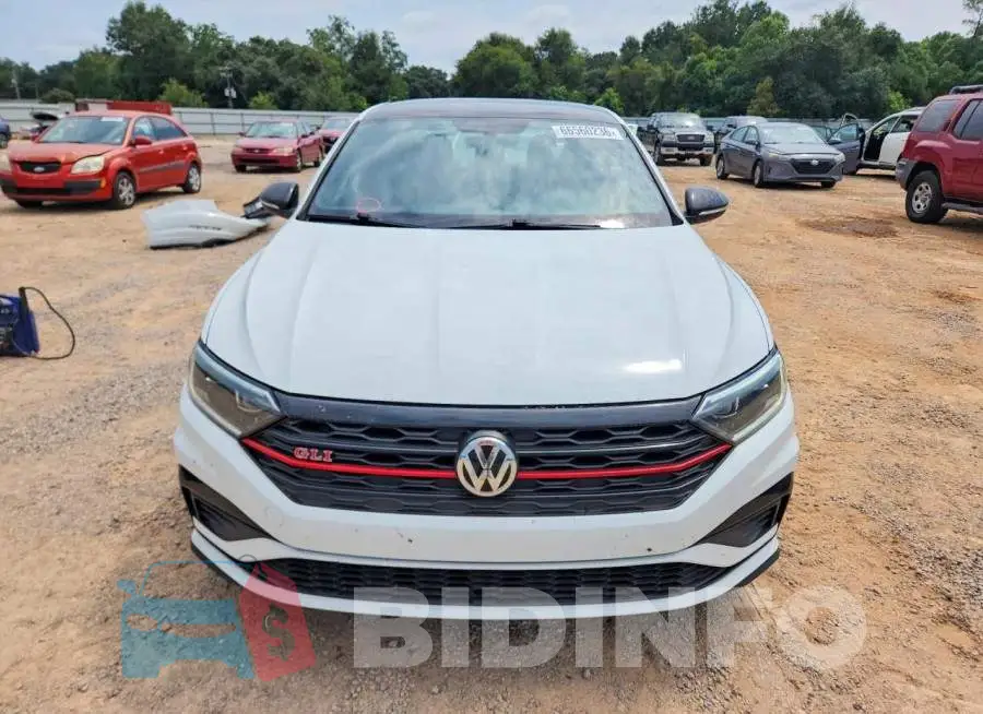 3VW5T7BU1KM152419 Photo# 5