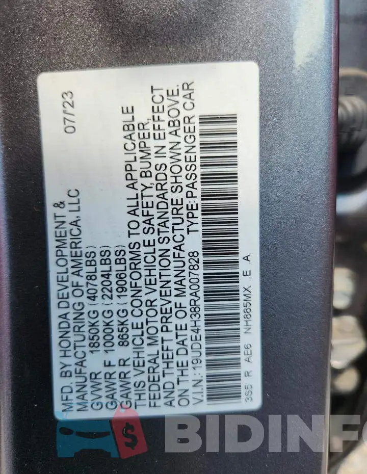 19UDE4H38RA007828 Photo# 12