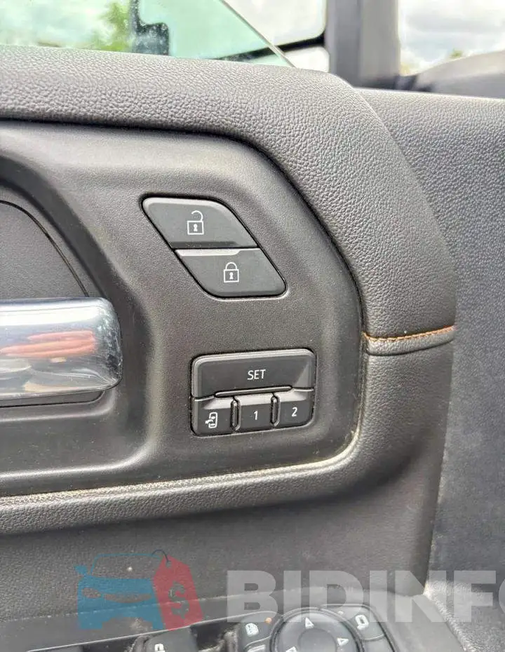 1GT49PE75LF185363 Photo# 14
