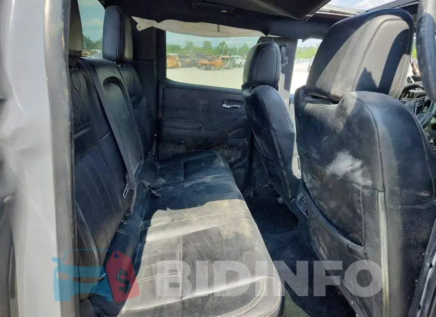 1N6ED1EK8NN639244 Photo# 10