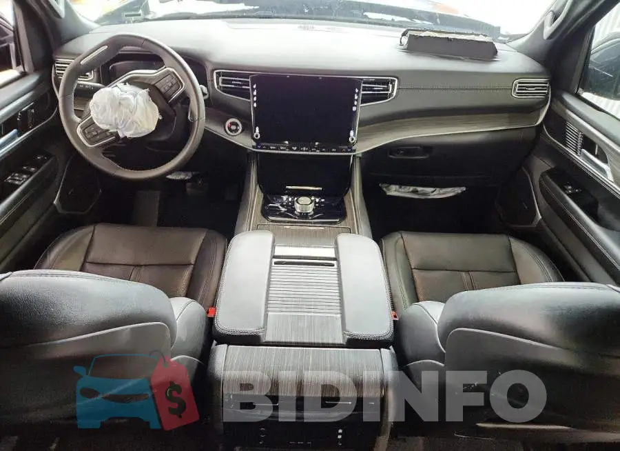 1C4SJSBP0RS175085 Photo# 8