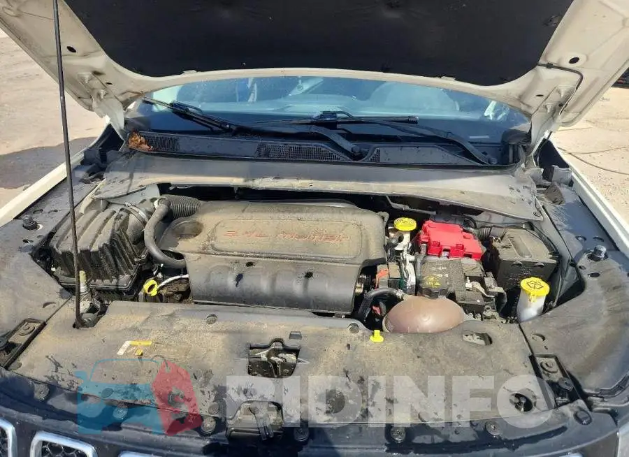 3C4NJCAB1LT121289 Photo# 12