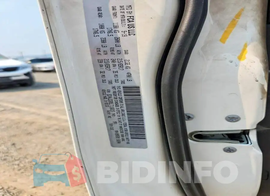 3C4NJDDB5LT116615 Photo# 12