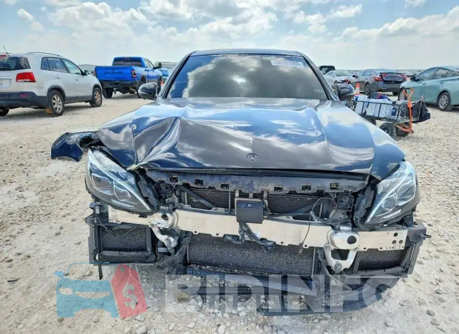 55SWF8HB1JU242147 Photo# 5
