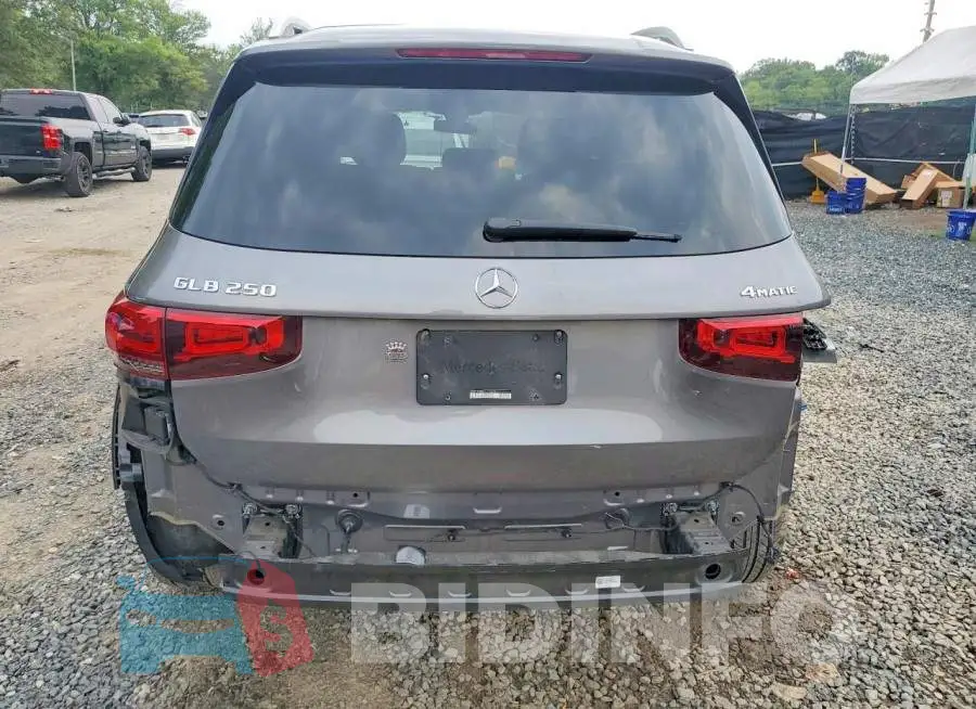 WDC4M4HB0LW008095 Photo# 6