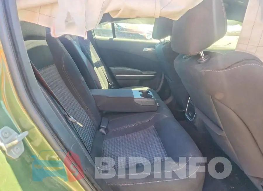 2C3CDXBG4PH639948 Photo# 10