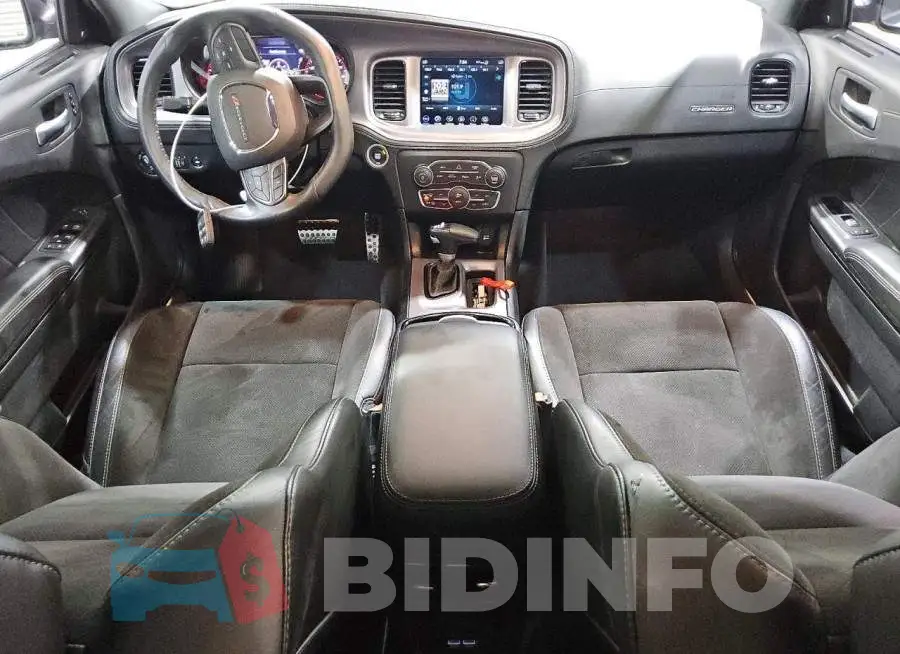 2C3CDXCT0PH645905 Photo# 8