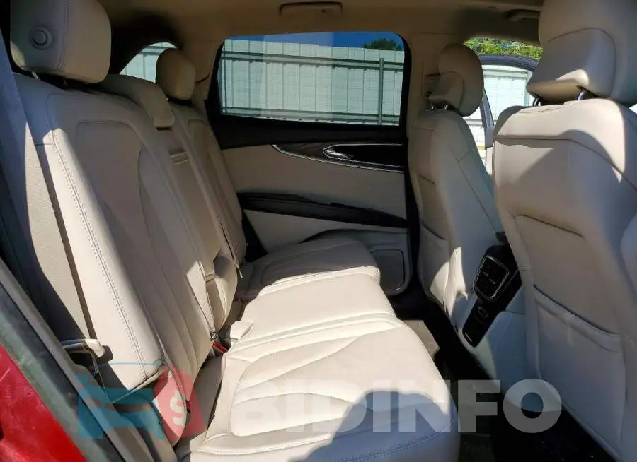 2LMPJ8LP5JBL26461 Photo# 11