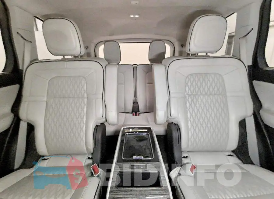 5LM5J9XC9LGL17464 Photo# 10